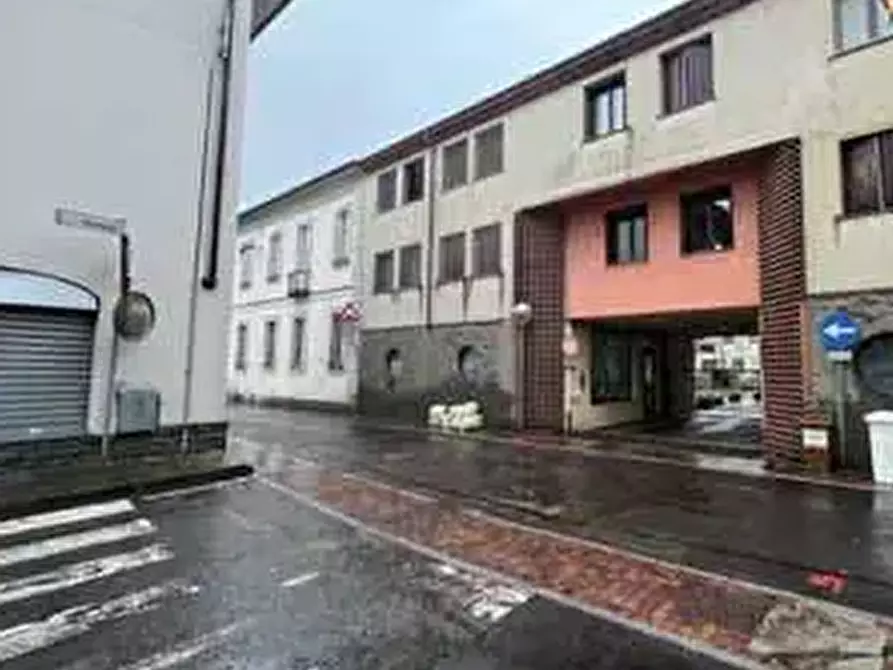 Immagine 3 di Appartamento in vendita  in Via Umberto I a Pessano Con Bornago