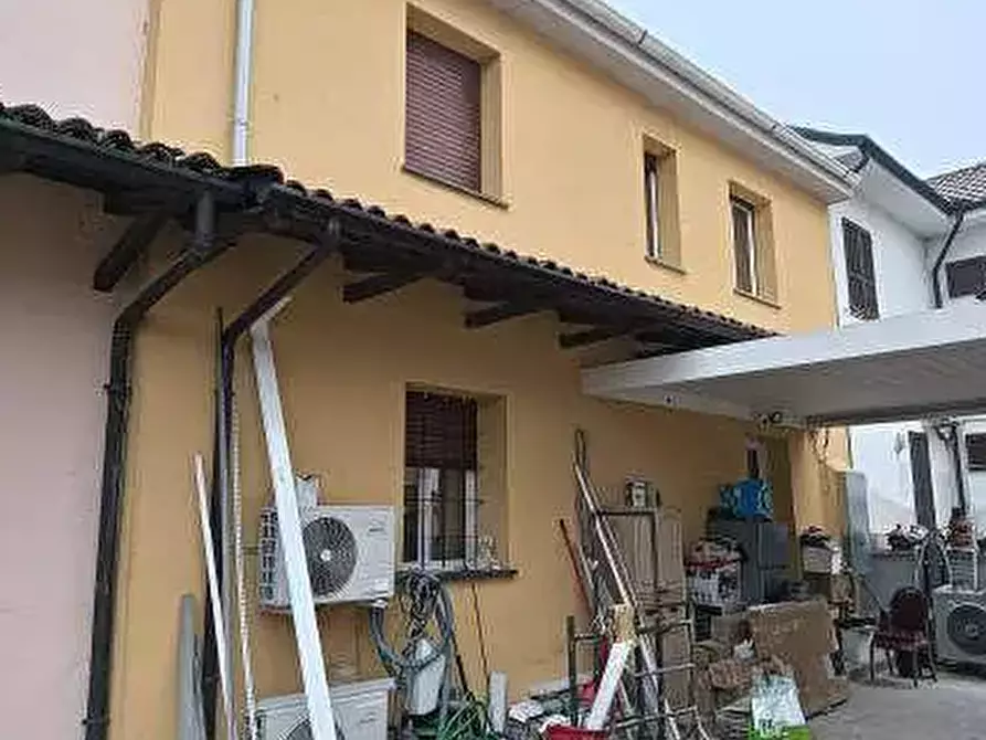Immagine 4 di Porzione di casa in vendita  in Via Piero Beltrami  a Corno Giovine