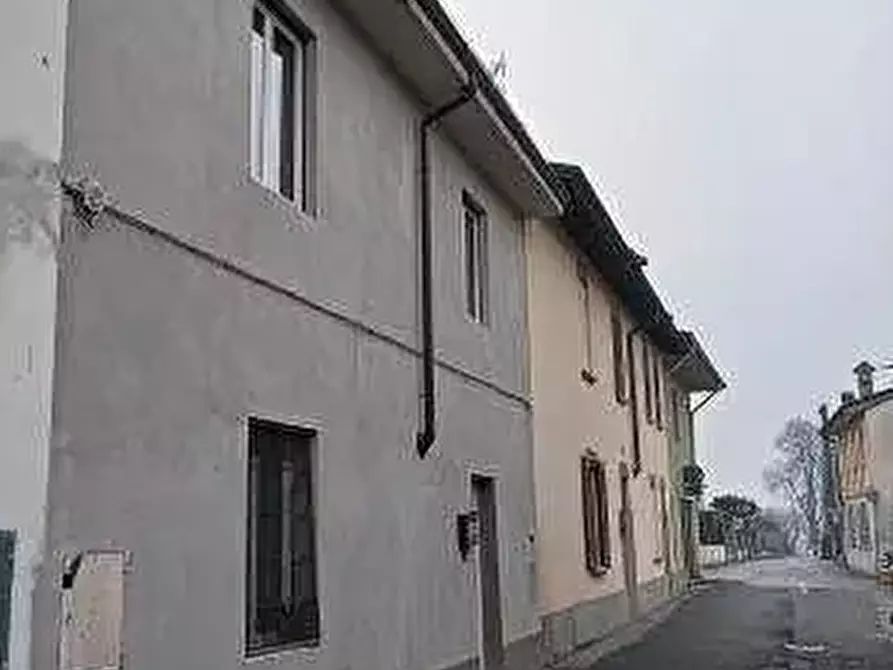 Immagine 2 di Porzione di casa in vendita  in Via Piero Beltrami  a Corno Giovine