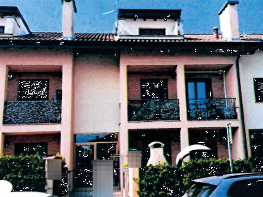 Immagine 4 di Appartamento in vendita  in Via Salvo D'Acquisto a Castiraga Vidardo