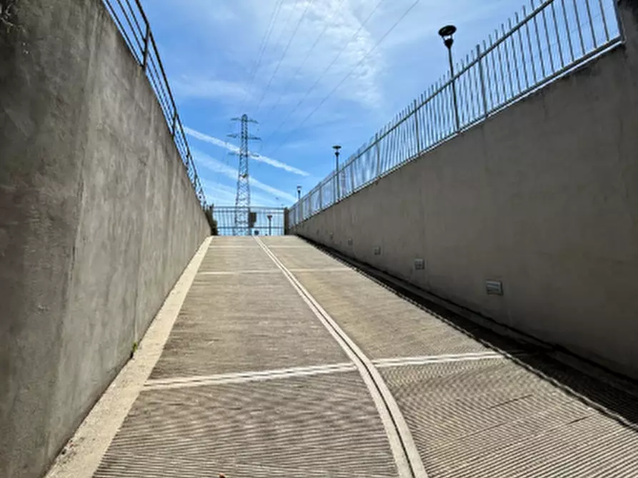 Immagine 2 di Garage in vendita  in Via Pateri a Nichelino