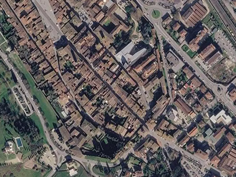 Immagine 19 di Appartamento in vendita  in Corso G. Mazzini a Figline Valdarno