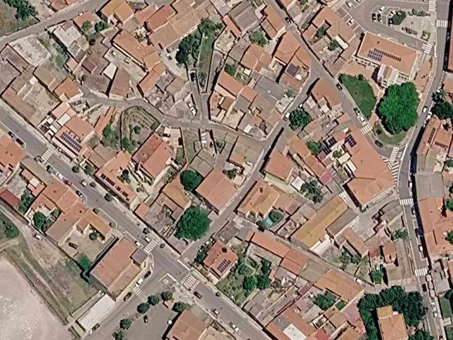 Immagine 15 di Negozio in vendita  in Via Manno a Sardara