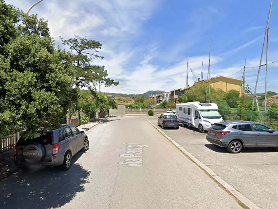 Immagine 11 di Villetta a schiera in vendita  in Via Parigi a Domusnovas