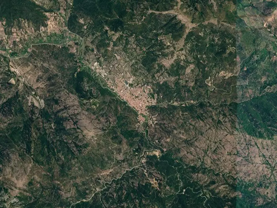Immagine 7 di Negozio in vendita  in Via Vittorio Emanuele a Fluminimaggiore