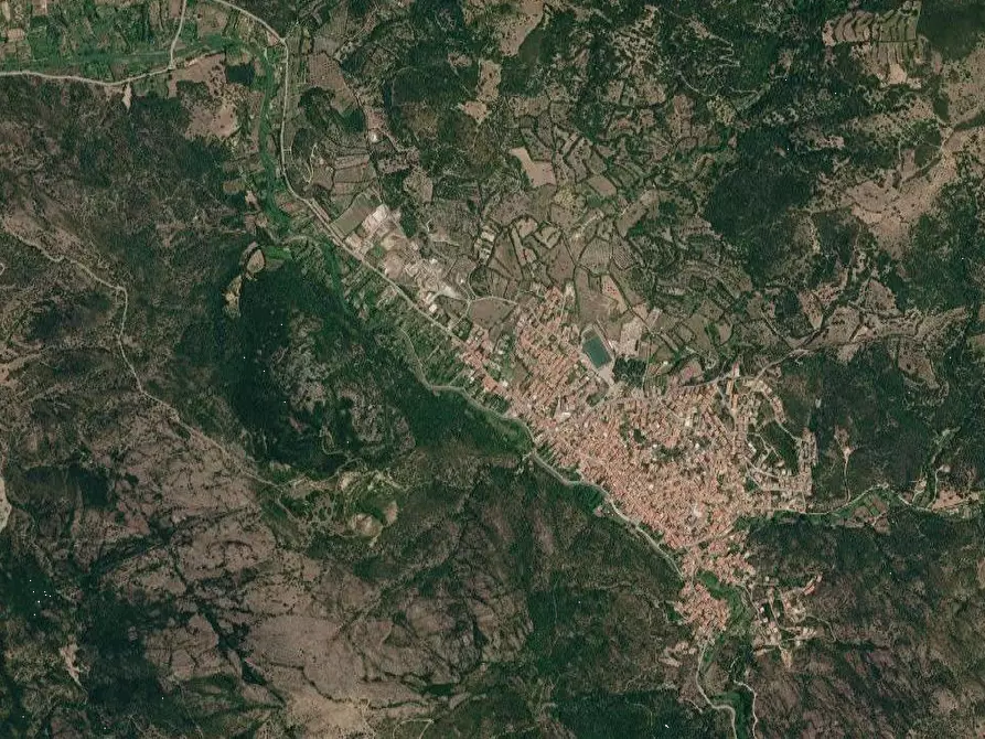 Immagine 8 di Negozio in vendita  in Via Vittorio Emanuele a Fluminimaggiore
