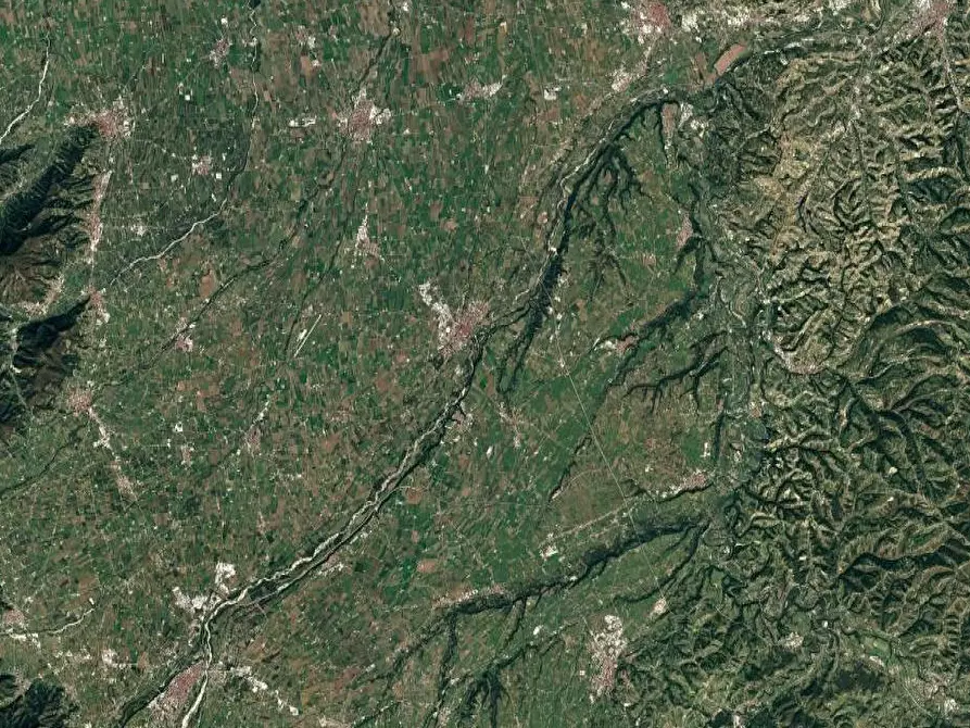 Immagine 5 di Terreno agricolo in vendita  in Via Beltrutto a Sant'albano Stura