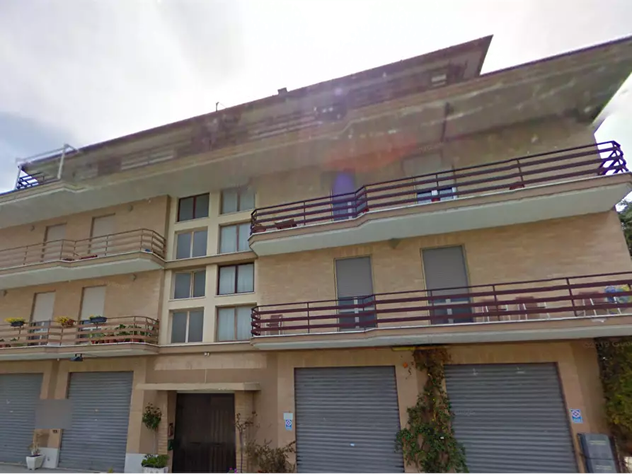 Immagine 4 di Appartamento in vendita  in Via Achille Grandi a Falerone