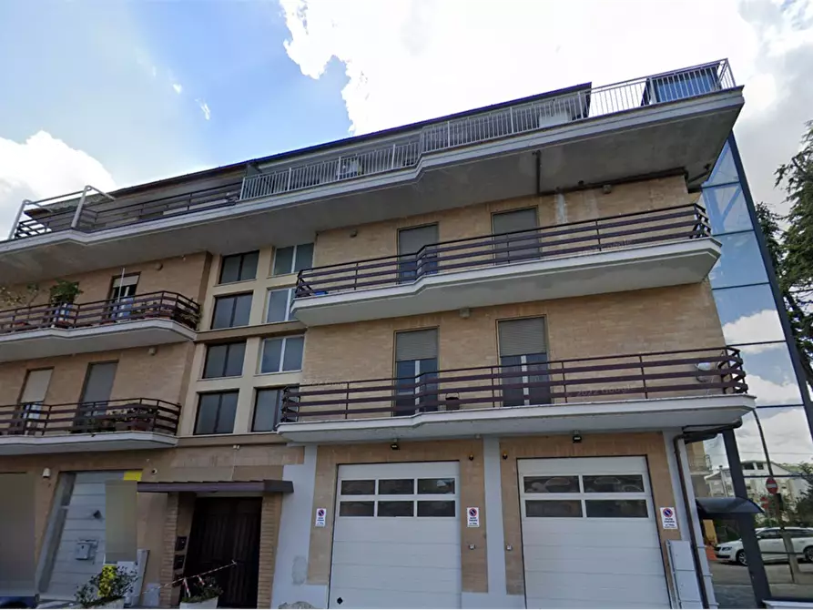 Immagine 19 di Appartamento in vendita  in Via Achille Grandi a Falerone