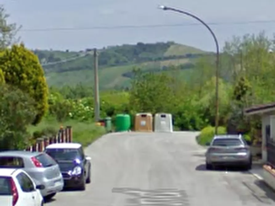 Immagine 21 di Appartamento in vendita  in Via Achille Grandi a Falerone