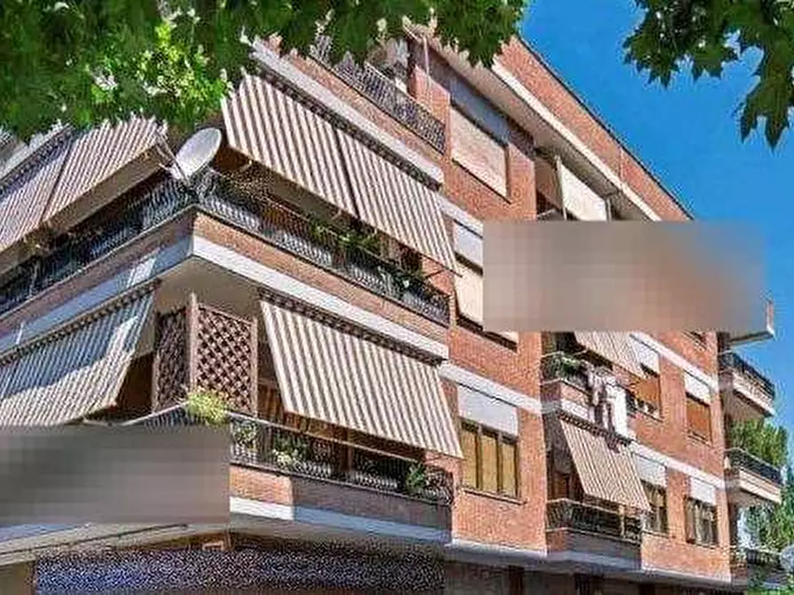Immagine 2 di Appartamento in vendita  in Via Monte Bianco a Guidonia Montecelio