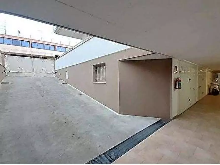 Immagine 1 di Garage in vendita  in Via Ungheria a Porto Sant'elpidio