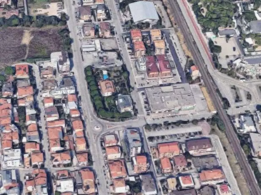 Immagine 6 di Garage in vendita  in Via Ungheria a Porto Sant'elpidio