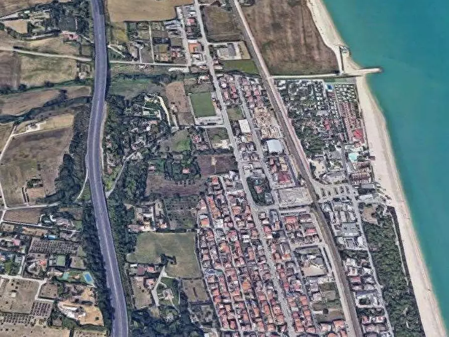 Immagine 7 di Garage in vendita  in Via Ungheria a Porto Sant'elpidio