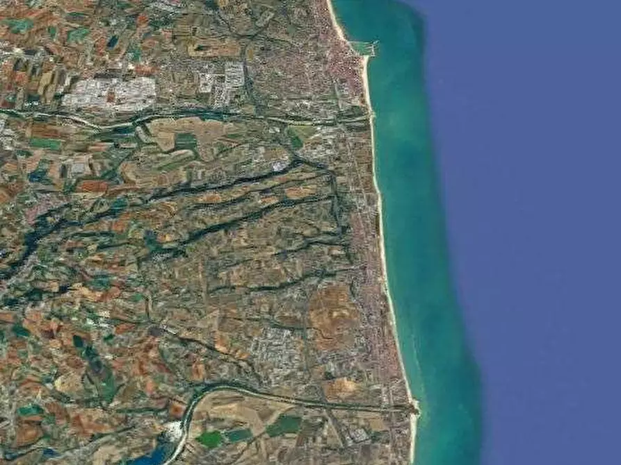Immagine 9 di Garage in vendita  in Via Ungheria a Porto Sant'elpidio