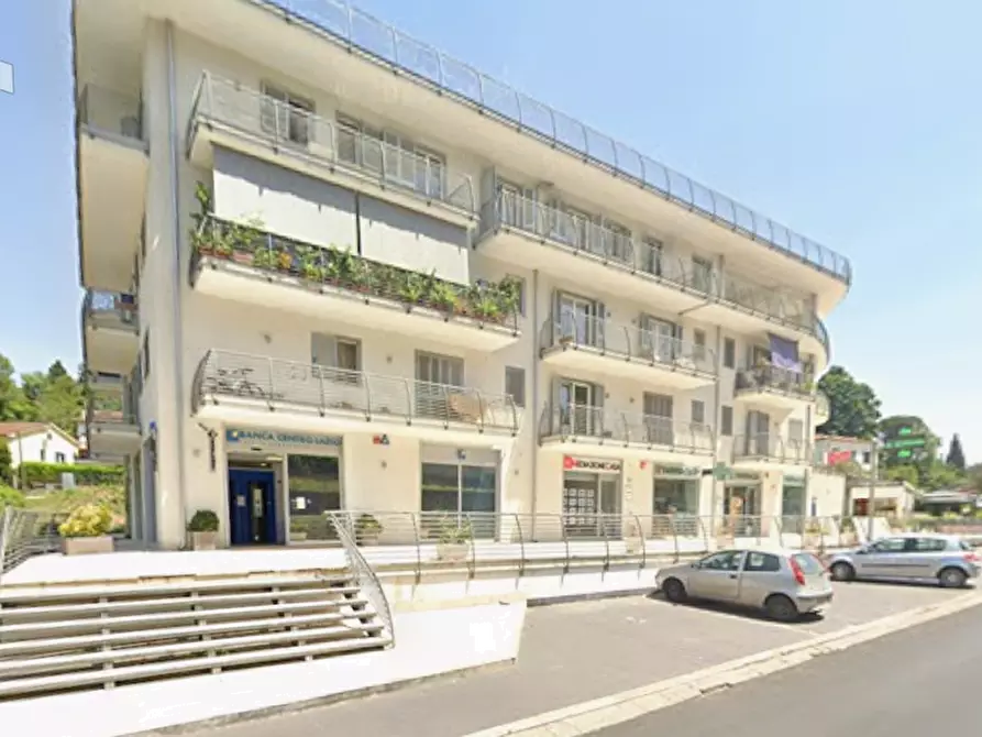 Immagine 1 di Negozio in vendita  in viale Ungheria a Zagarolo