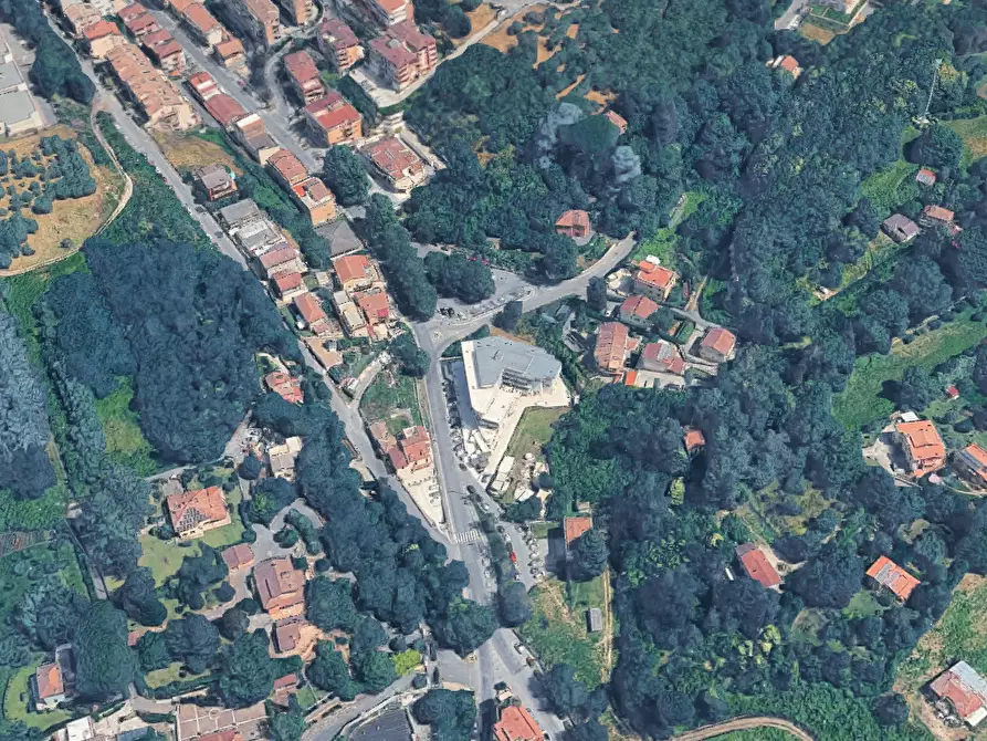 Immagine 8 di Negozio in vendita  in viale Ungheria a Zagarolo