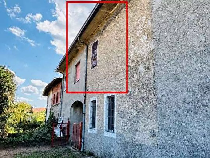 Immagine 2 di Appartamento in vendita  in Viale Bioso  a Vergiate