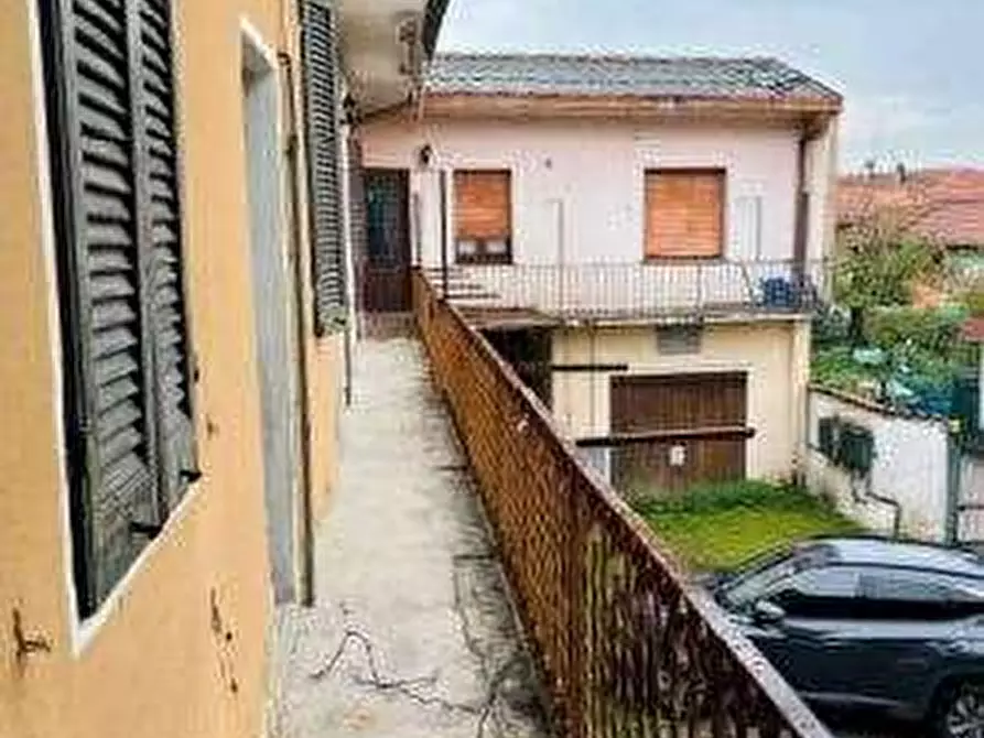 Immagine 5 di Appartamento in vendita  in Viale Bioso  a Vergiate