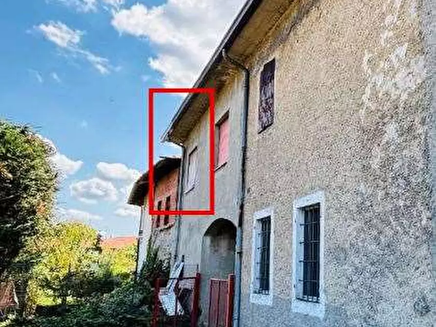Immagine 8 di Appartamento in vendita  in Viale Bioso  a Vergiate