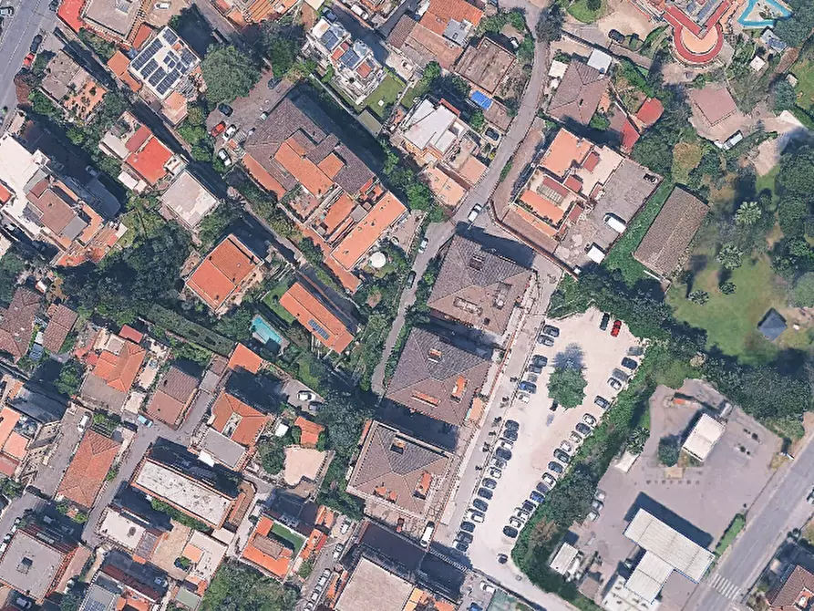 Immagine 1 di Appartamento in vendita  in Via dei Bonacolsi a Roma