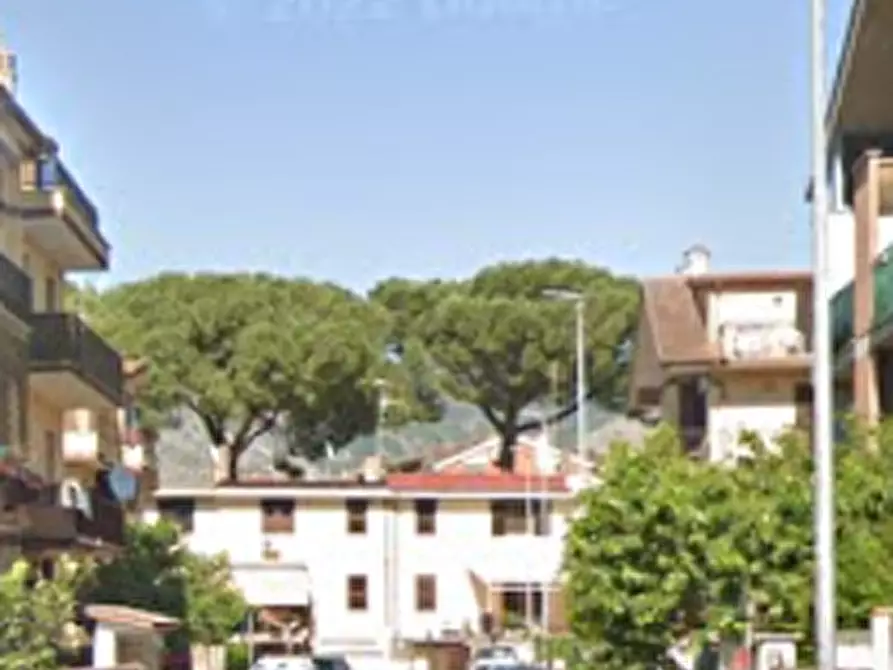 Immagine 15 di Appartamento in vendita  in Via G. Nicotera a Guidonia Montecelio
