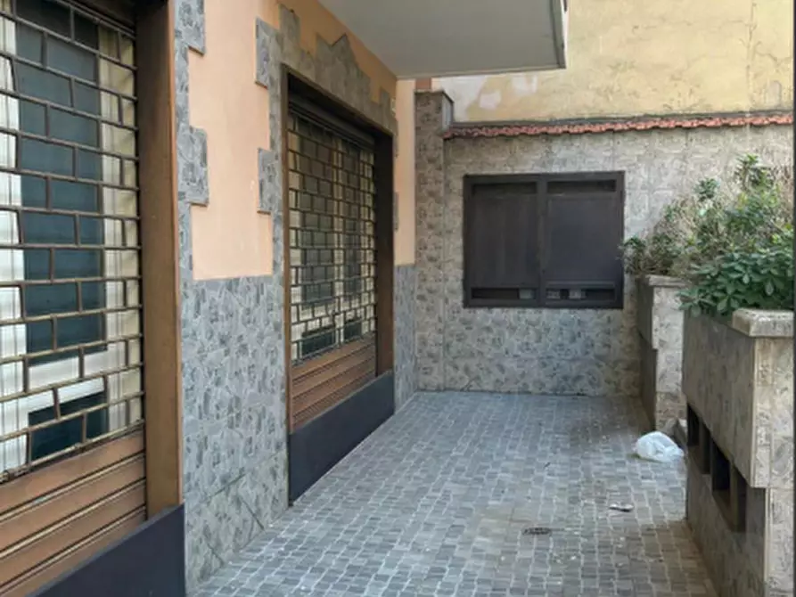 Immagine 2 di Garage in vendita  in Via Palmiro Togliatti a Santa Maria Capua Vetere