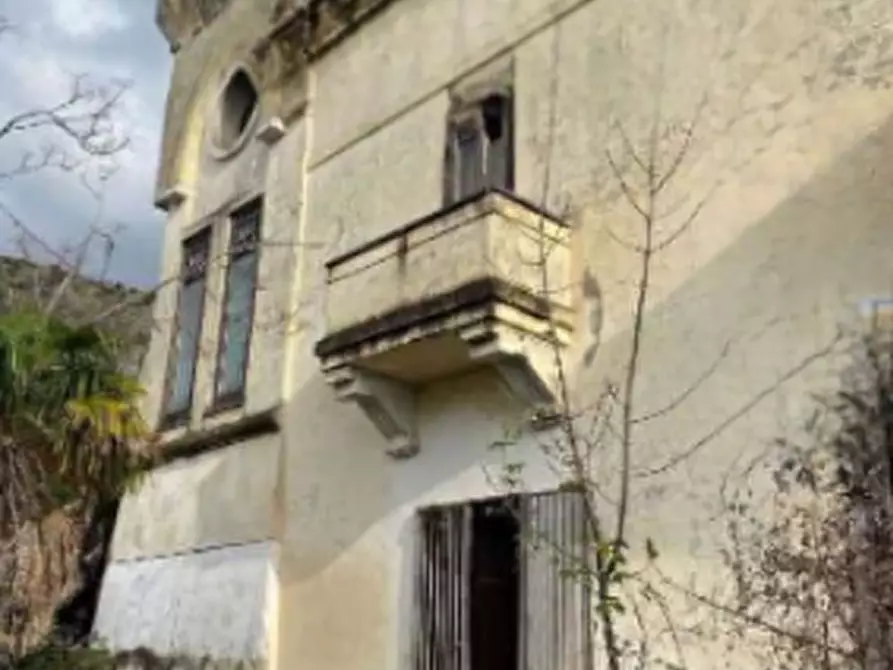 Immagine 2 di Villa in vendita  in Via San Benedetto a Maddaloni