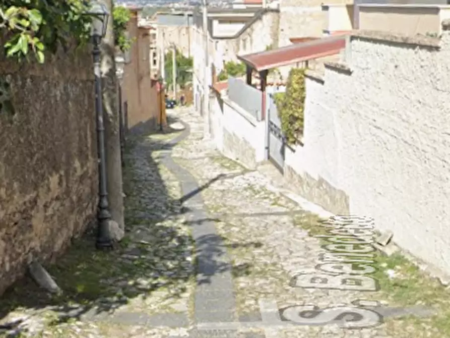 Immagine 7 di Villa in vendita  in Via San Benedetto a Maddaloni