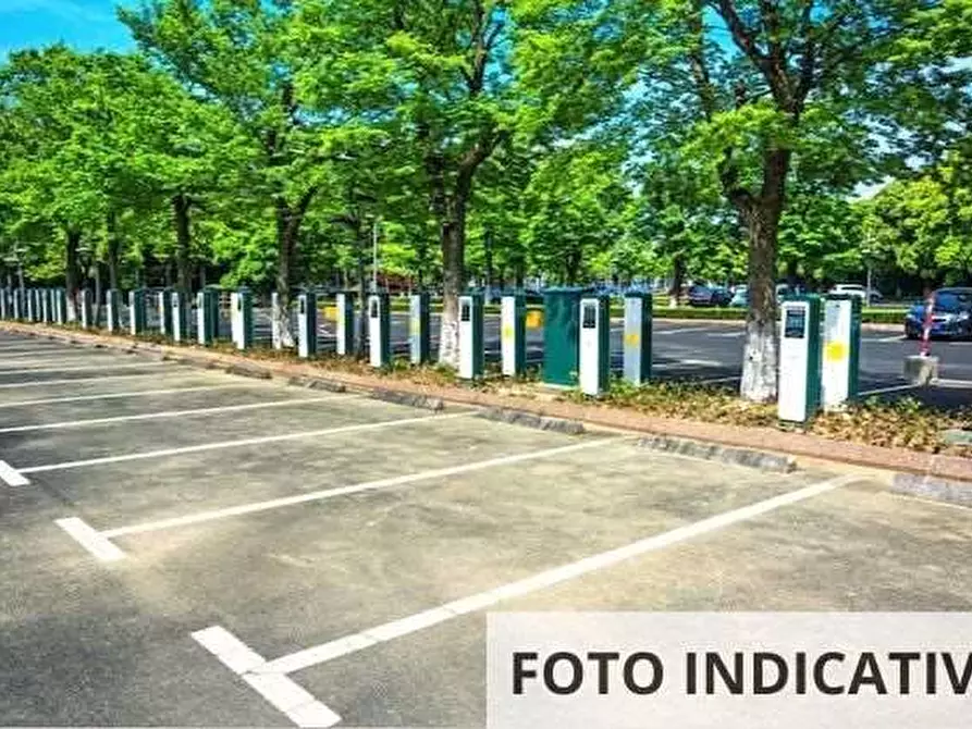 Immagine 10 di Posto auto in vendita  in via Grazia Deledda a Oristano