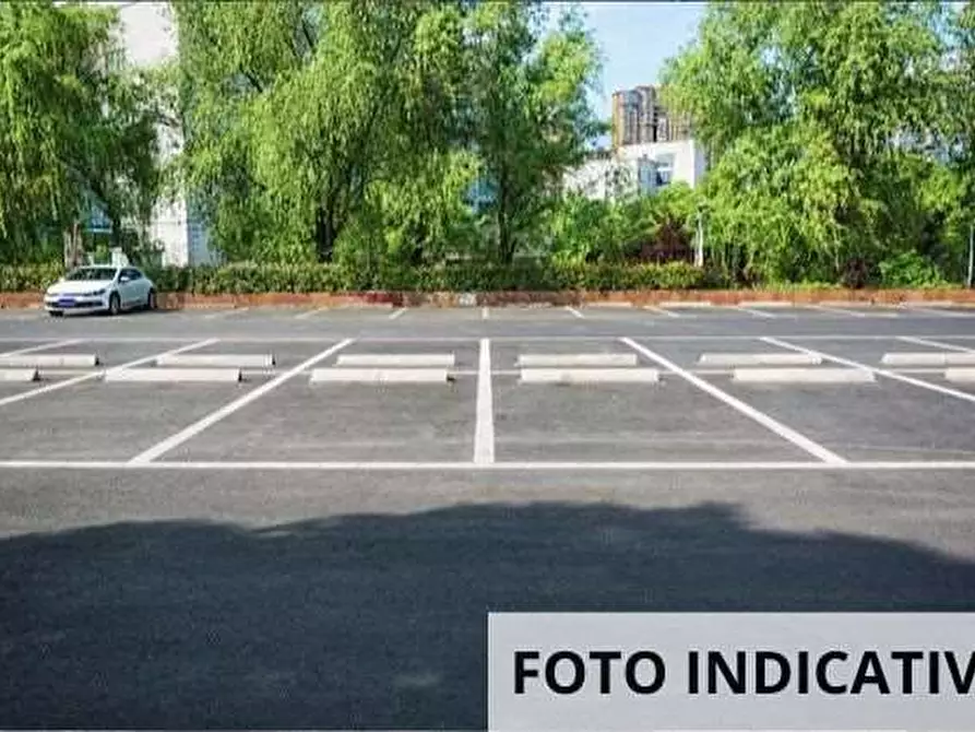 Immagine 11 di Posto auto in vendita  in via Grazia Deledda a Oristano