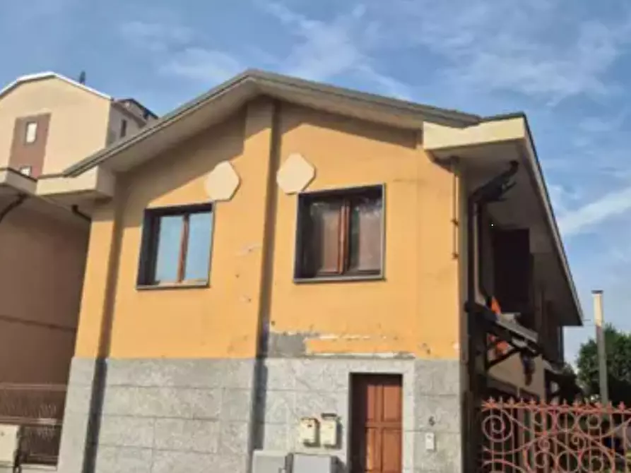 Immagine 14 di Appartamento in vendita  in V. Schiapparelli a Settimo Torinese