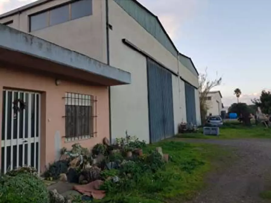 Immagine 2 di Capannone industriale in vendita  in Via Enzo Ferrari a Nurachi