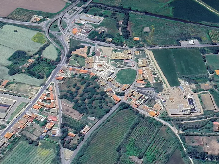 Immagine 5 di Posto auto in vendita  in Via Eugenio Sanna a Oristano