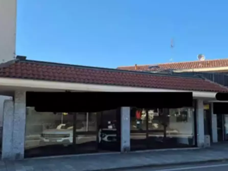Immagine 3 di Negozio in vendita  in V. Schiapparelli a Settimo Rottaro
