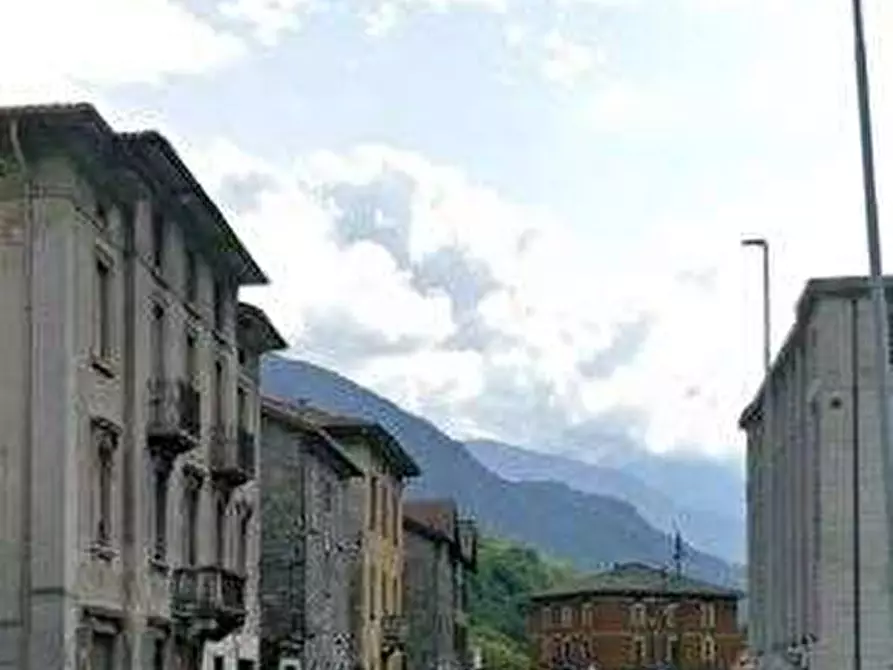 Immagine 4 di Appartamento in vendita  in Via Roma a Cedegolo