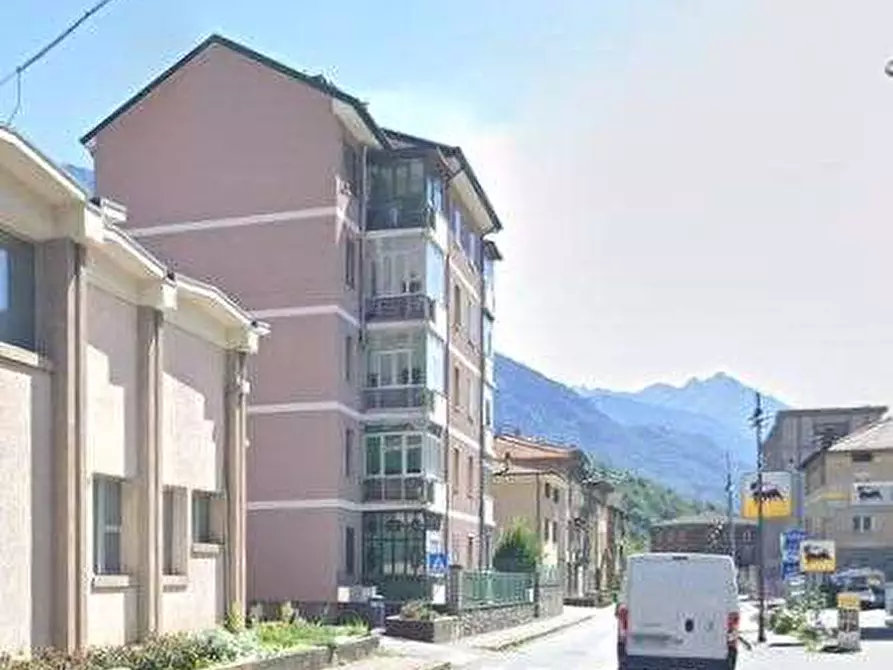 Immagine 6 di Appartamento in vendita  in Via Roma a Cedegolo