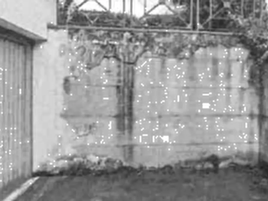 Immagine 3 di Garage in vendita  in via Terraglio a Venezia