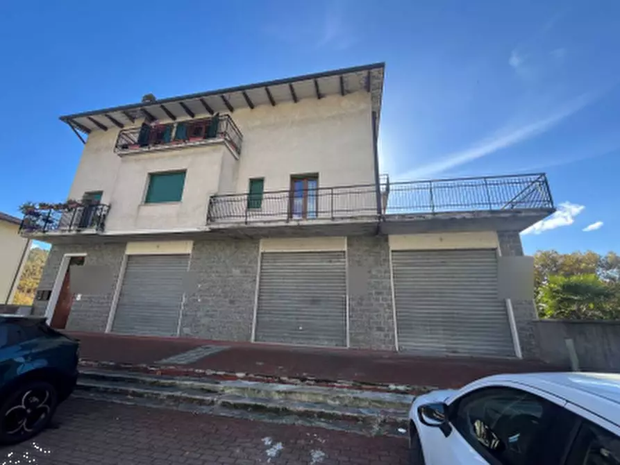 Immagine 2 di Appartamento in vendita  in Via Porrettana  a Gaggio Montano