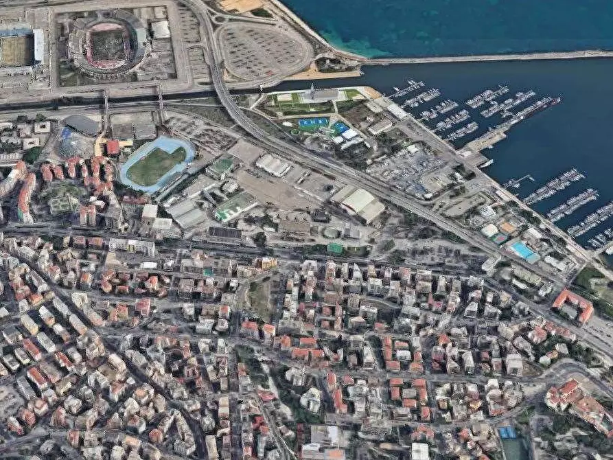 Immagine 10 di Appartamento in vendita  in Viale Armando Diaz a Cagliari