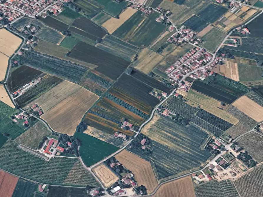 Immagine 11 di Magazzino in vendita  in Via Chiesuola a Russi