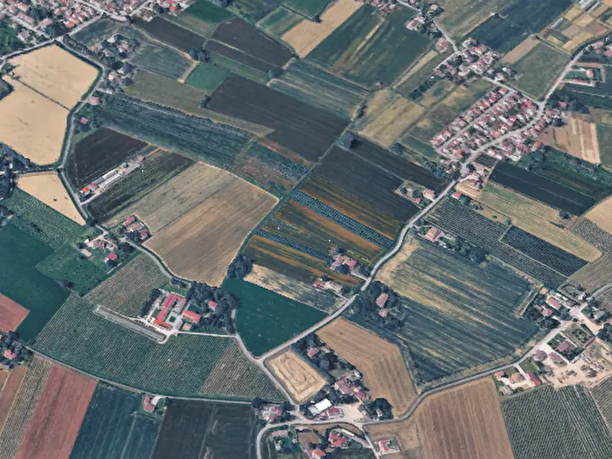 Immagine 13 di Magazzino in vendita  in Via Chiesuola a Russi