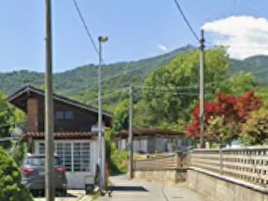 Immagine 2 di Magazzino in vendita  in Frazione Vieta a Forno Canavese