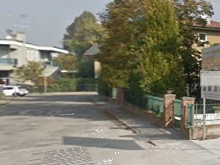 Immagine 13 di Appartamento in vendita  in Via Pietro Adamo De Micheli a Mantova