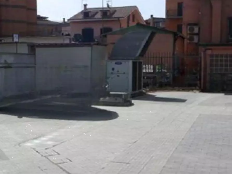 Immagine 1 di Posto auto in vendita  in Via Casilina a Roma