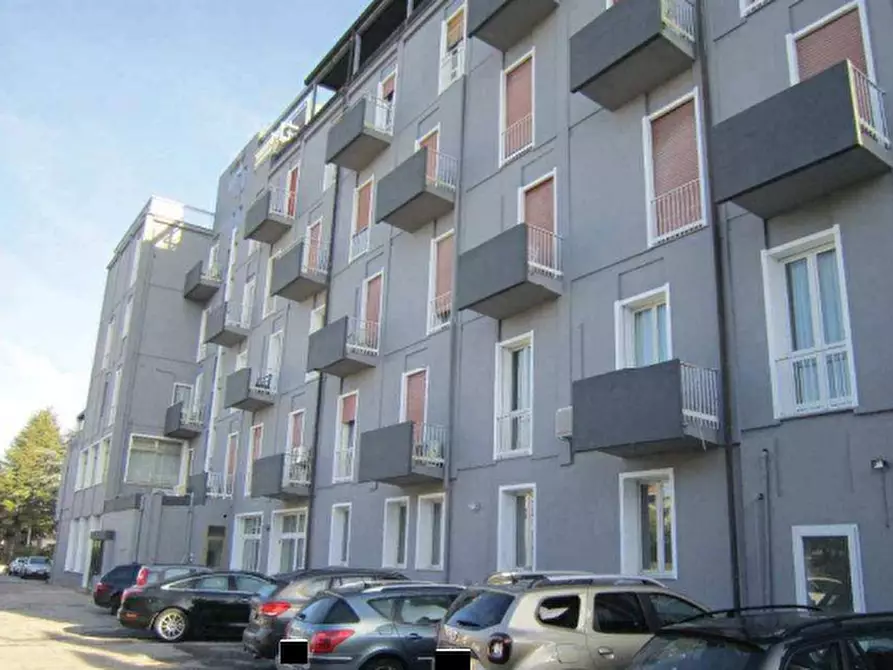 Immagine 1 di Hotel in vendita  in via Valerio Flacco a Abano Terme