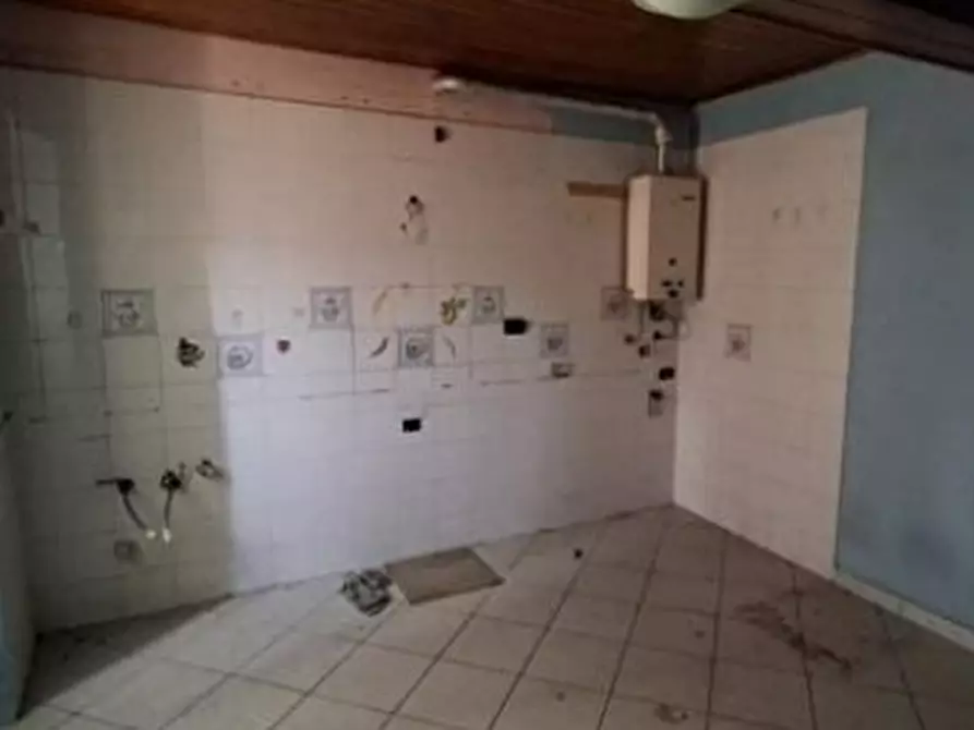Immagine 11 di Porzione di casa in vendita  in Via Rocca a Castellarano