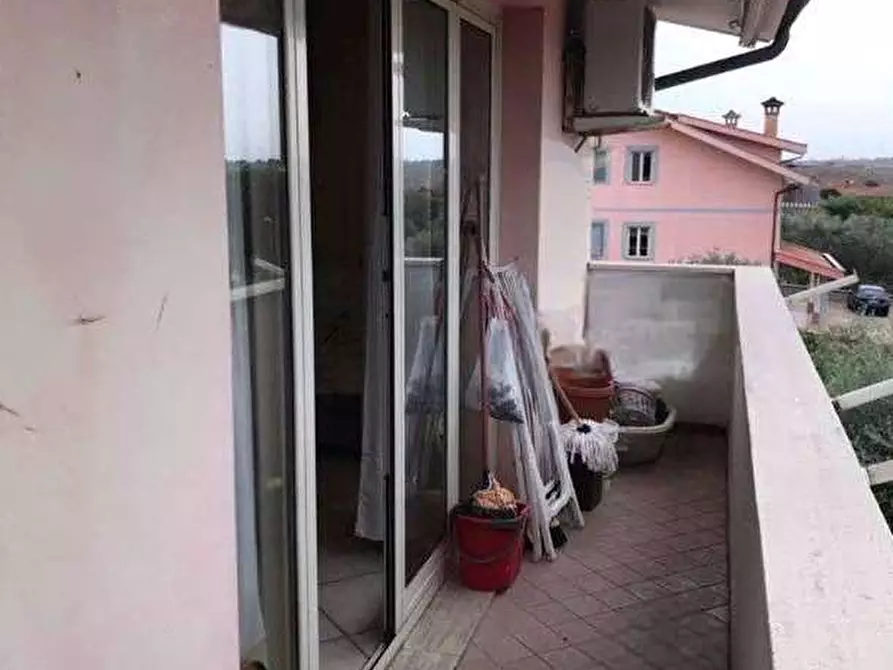 Immagine 10 di Appartamento in vendita  in Via Francolise a Roma