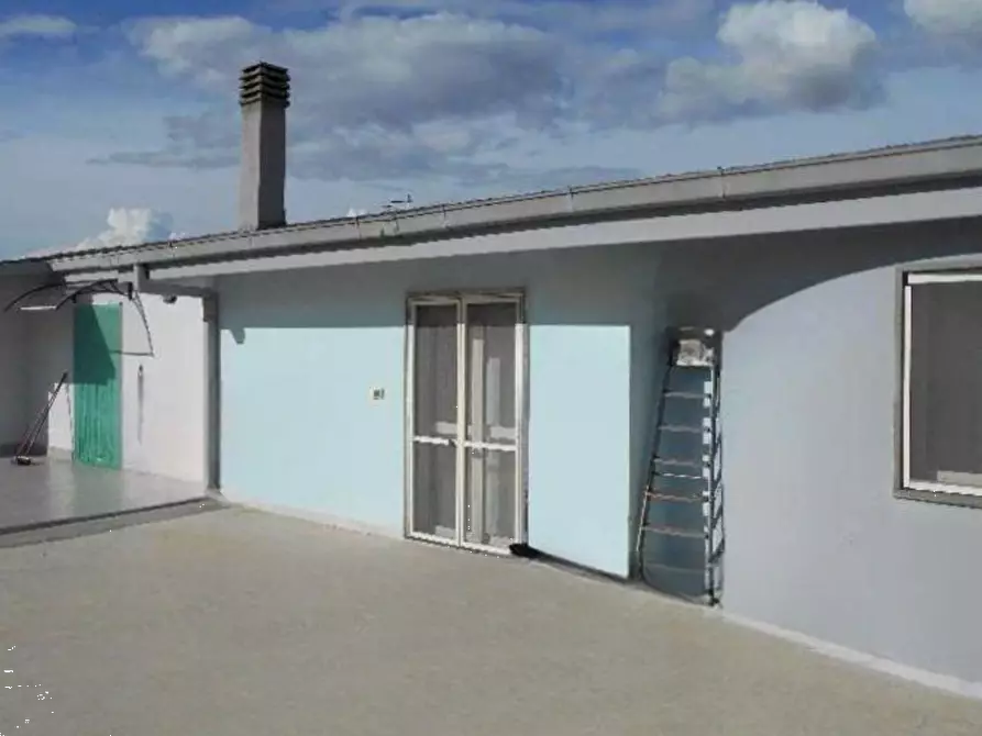 Immagine 4 di Porzione di villa in vendita  in Via XXIV Maggio a San Tammaro