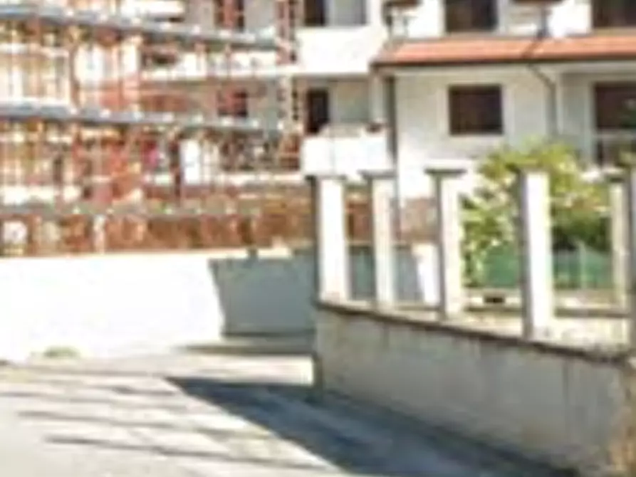 Immagine 10 di Porzione di villa in vendita  in Via XXIV Maggio a San Tammaro